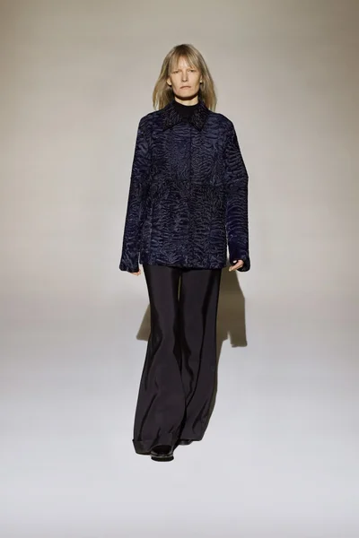 Look 2